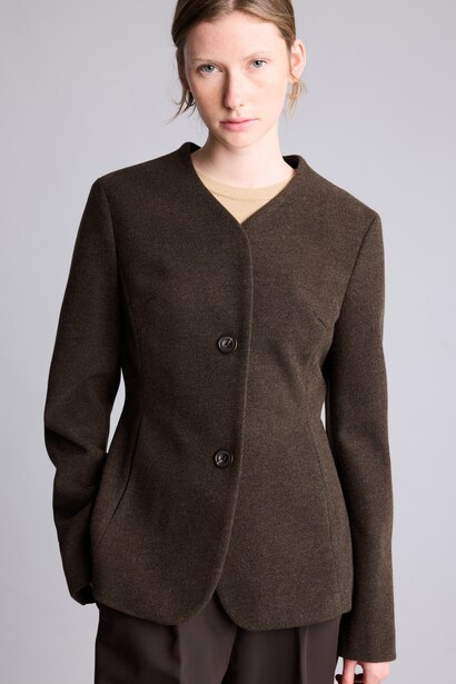 Button up Cachet