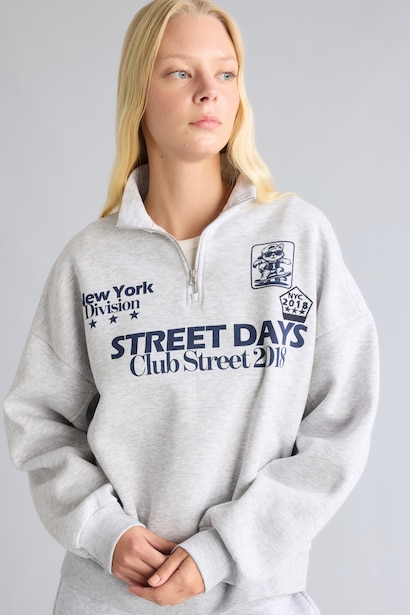 Oversize Printed Half-Zip Sweatshirt