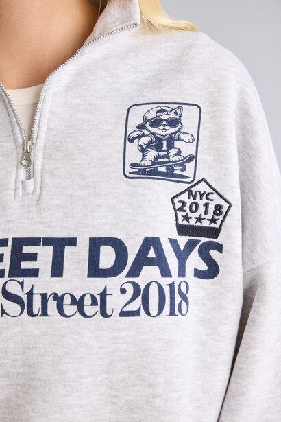 Oversize Printed Half-Zip Sweatshirt
