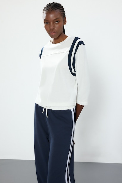 Standard Fit Long Sleeve T-Shirt
