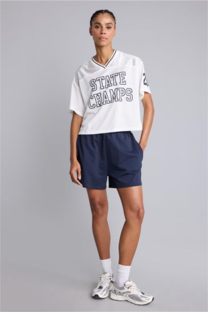 Standard Fit Thin Sweatshirt Fabric Short Leg Shorts