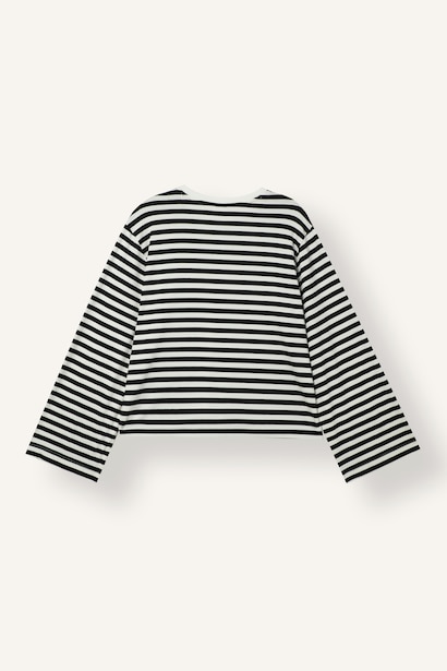 Standard Fit Long Sleeve T-Shirt