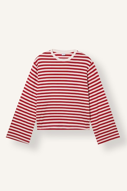 Standard Fit Long Sleeve T-Shirt