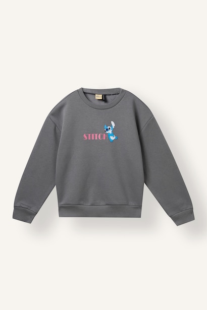 Woman Relax Fit Lilo & Stitch Licensed Crew Neck Sweatshirt