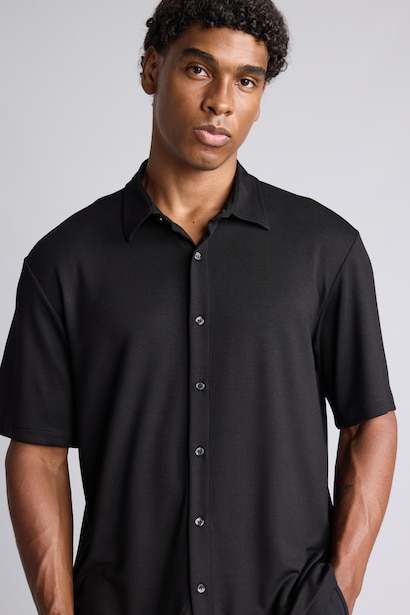 Standard Fit Short Sleeve Shirt
