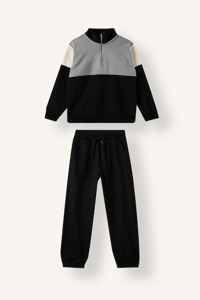 Man 2 piece Regular Fit High Neck Set