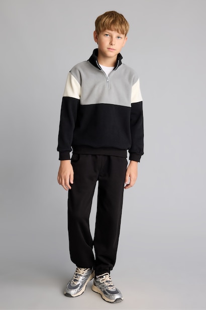 2 piece Regular Fit High Neck Set