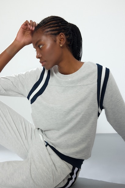 Standard Fit Long Sleeve T-Shirt