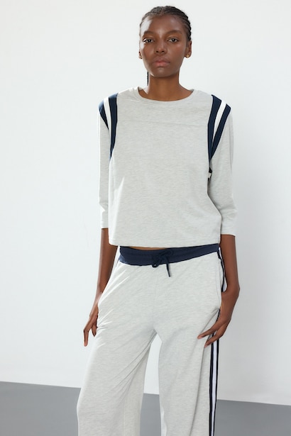 Standard Fit Long Sleeve T-Shirt