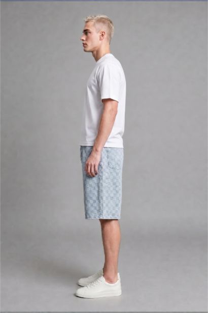 Baggy Fit Kareli Bermuda Şort