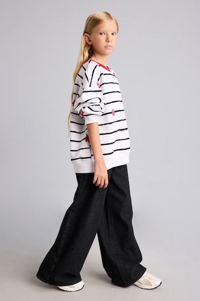 Relax Fit Crew Neck Sweatshirt