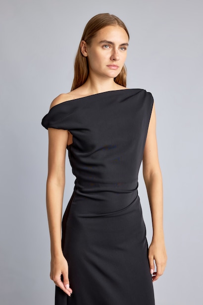 Side Shirred Boat Neck Crepe Sleeveless Midi Dress