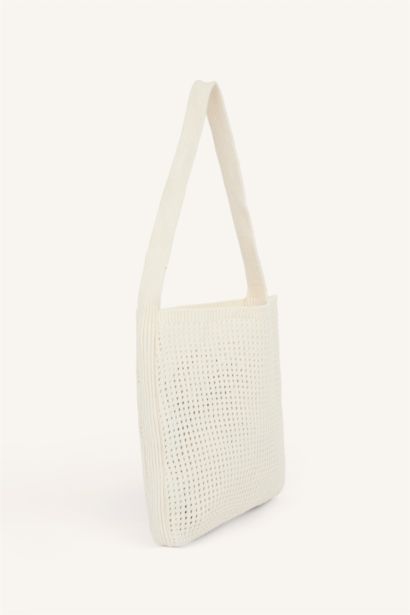 Woman Ecru Knitted Shoulder Bag