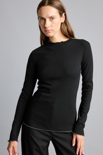 Lettuce Edge Detail Basic T-Shirt