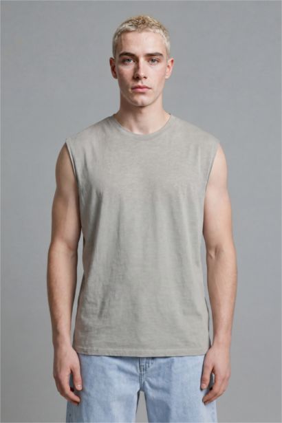 Oversize Fit Crew Neck Sleeveless Tank Top