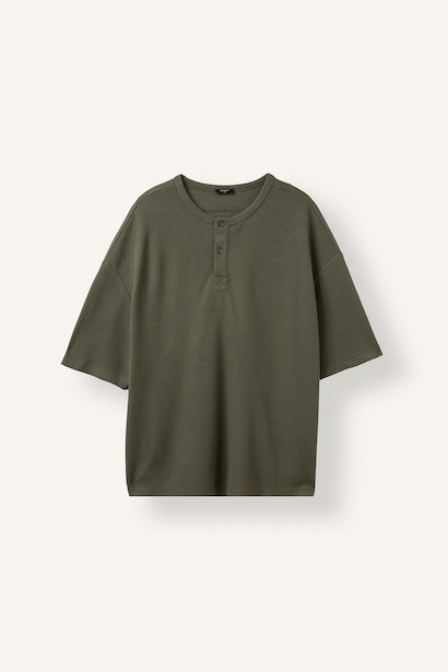 Slim Fit Short Sleeve T-Shirt