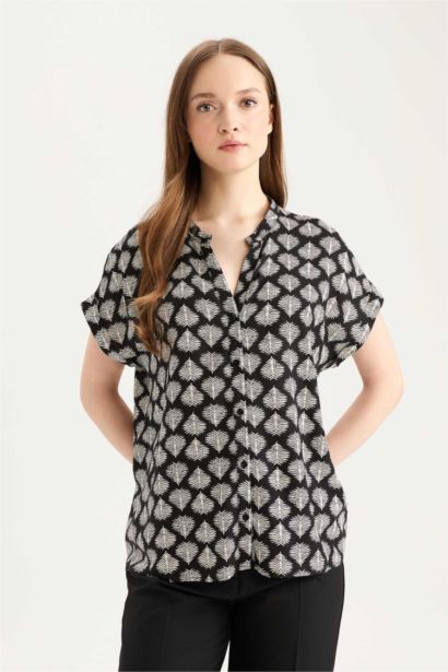 Regular Fit Patterned Short Sleeve Shirt