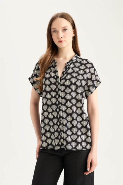Regular Fit Patterned Short Sleeve Shirt
