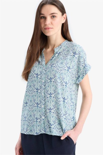 Regular Fit Crew Neck Short Sleeve Shirt