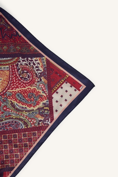 Fular Detaylı Suni Deri Kemer