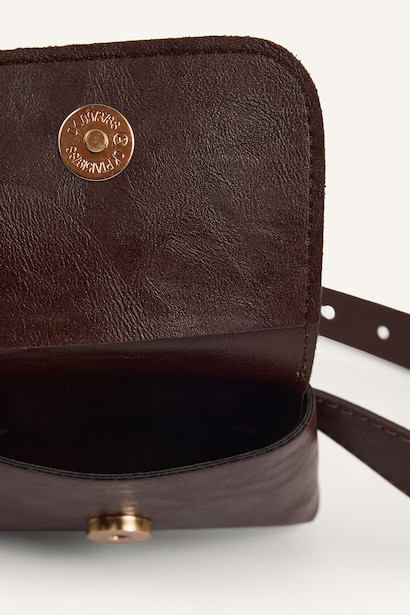Woman Oval Buckle Faux Leather