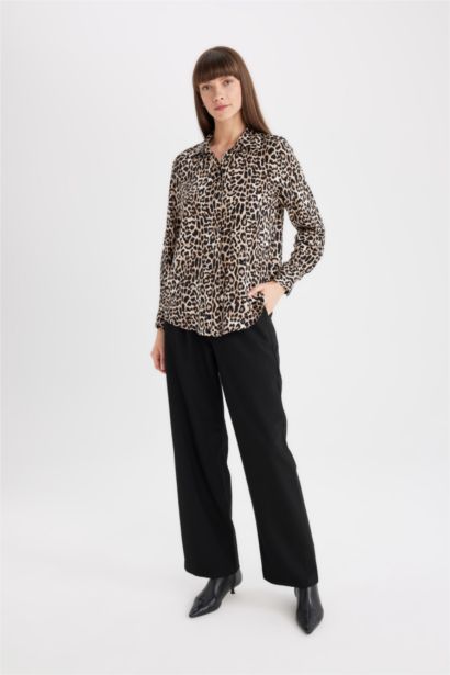 قميص جلد النمر قصة عادية بكم طويل