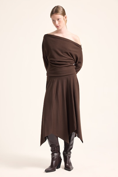 Slim Fit One-Shoulder Draped Basic T-Shirt