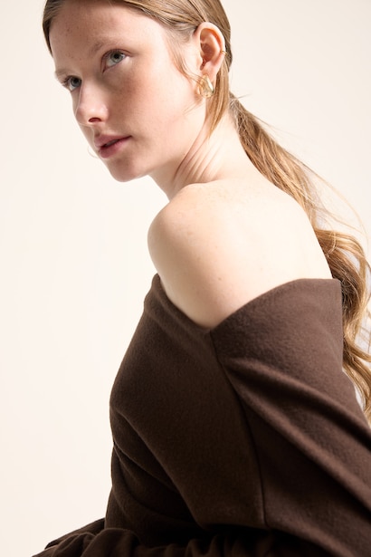 Slim Fit One-Shoulder Draped Basic T-Shirt