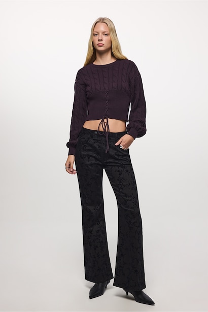 Regular Fit Saç Örgülü Bağcıklı Crop Kazak