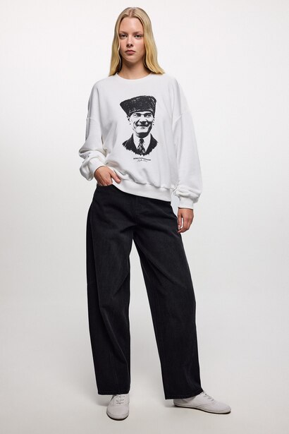 Oversize Bisiklet Yaka Atatürk Kumaş Sweatshirt