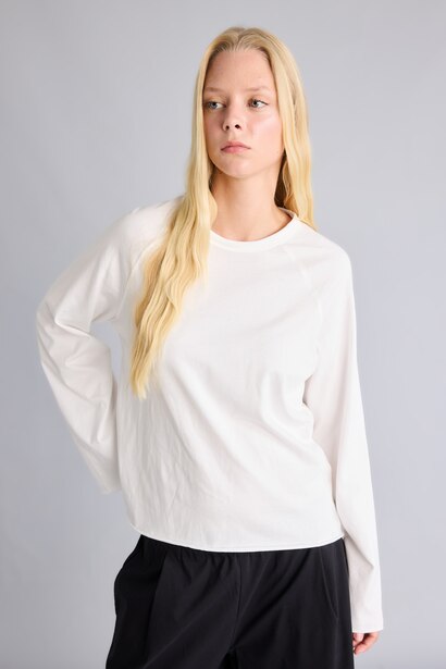 Relaxed Fit Reglan Kollu Basic Tişört