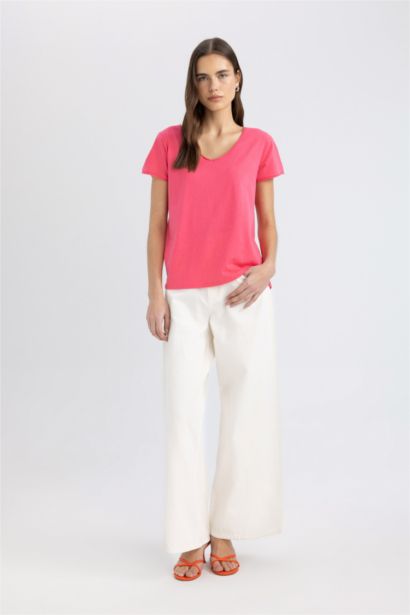 T-Shirt coupe régulière à Manches Courtes à Col en V