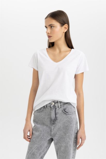 Regular Fit V Yaka Basic Düz Kısa Kollu Tişört