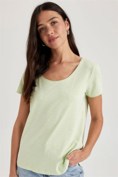 تيشيرت قطن بقصة عادية بياخة مستديرة