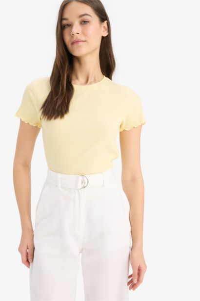 Fitted Crew Neck Short Sleeve T-Shirt