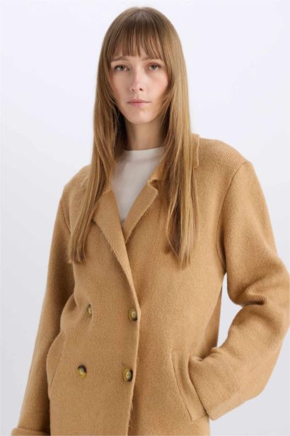 үлкен пішім v жаға Кардиган