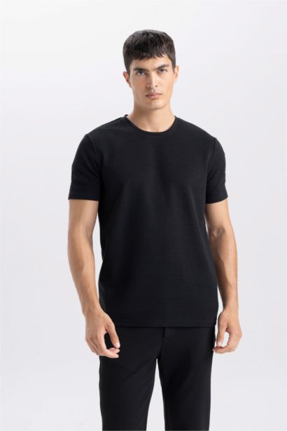 Slim Fit Crew Neck Short Sleeve T-Shirt