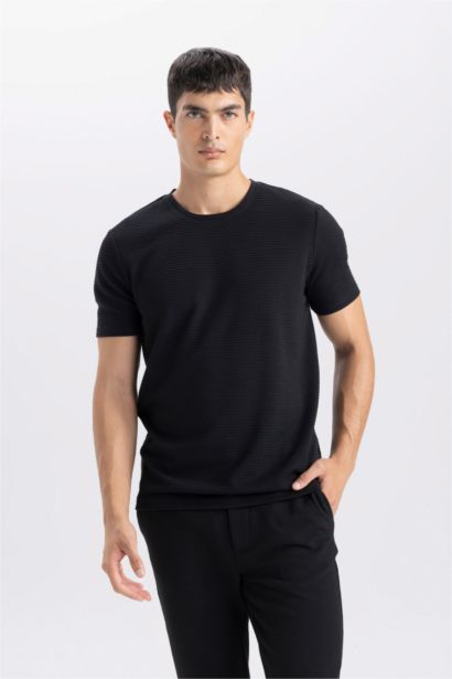 Slim Fit Crew Neck Short Sleeve T-Shirt