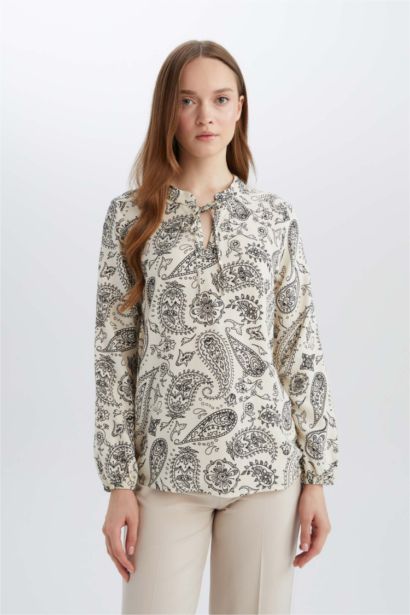 Regular Fit Crew Neck Printed Long Sleeve Blouse