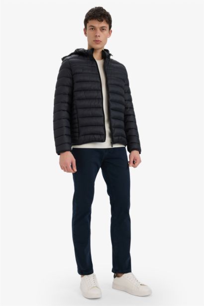 Waterproof Slim Fit Hooded Zippered Puffer Jacket