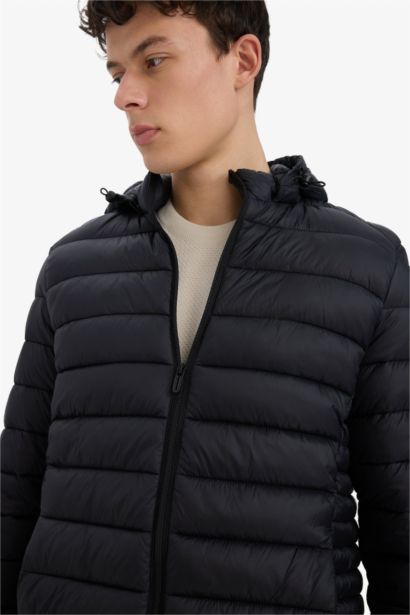 Waterproof Slim Fit Hooded Zippered Puffer Jacket