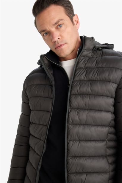 جاكيت نفخ سليم فيت بغطاء للرأس مقاوم للماء