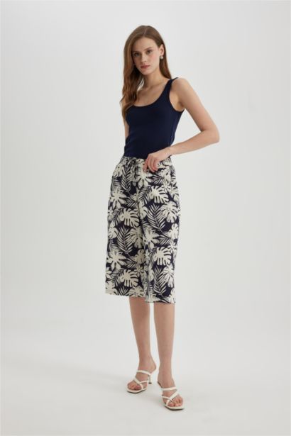 High Waist Crop Fit Viscose Capri