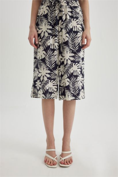 High Waist Crop Fit Viscose Capri