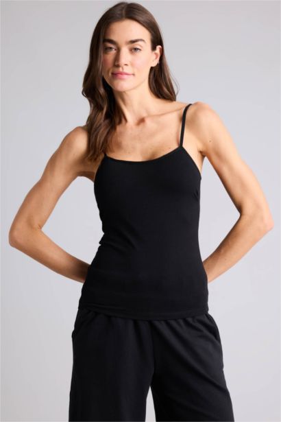 تانك توب قطن قصة عادية