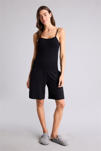 تانك توب قطن قصة عادية