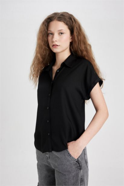 Regular Fit Kısa Kollu Gömlek