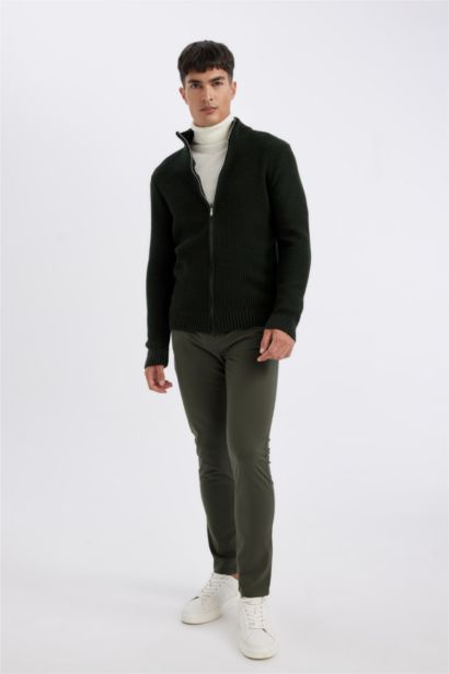 Standart Fit Normal Kesim Yarım Balıkçı Yaka Fermuarlı Triko Hırka