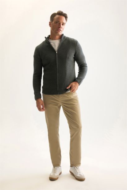 Standart Fit Normal Kesim Yarım Balıkçı Yaka Fermuarlı Waffle Hırka