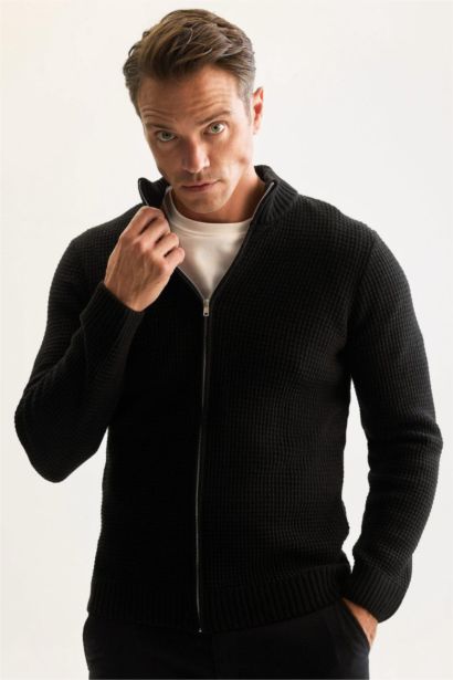 Standard Fit Knitwear Cardigan
